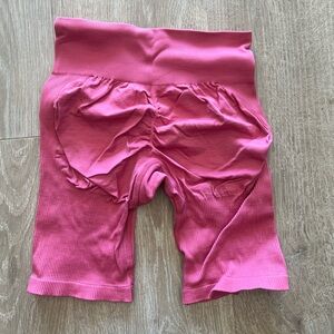 Lazuli Label - Scrunch Seamless Ribbed Contour Shorts - Size M